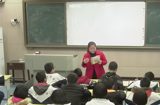 專業(yè)成長的環(huán)境讓教師可以在縣中這個崗位上更好發(fā)揮他的聰明才智