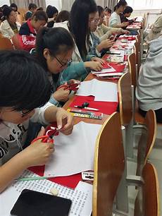 ”來自師大附小的李庭丞小朋友搖晃著小腦袋